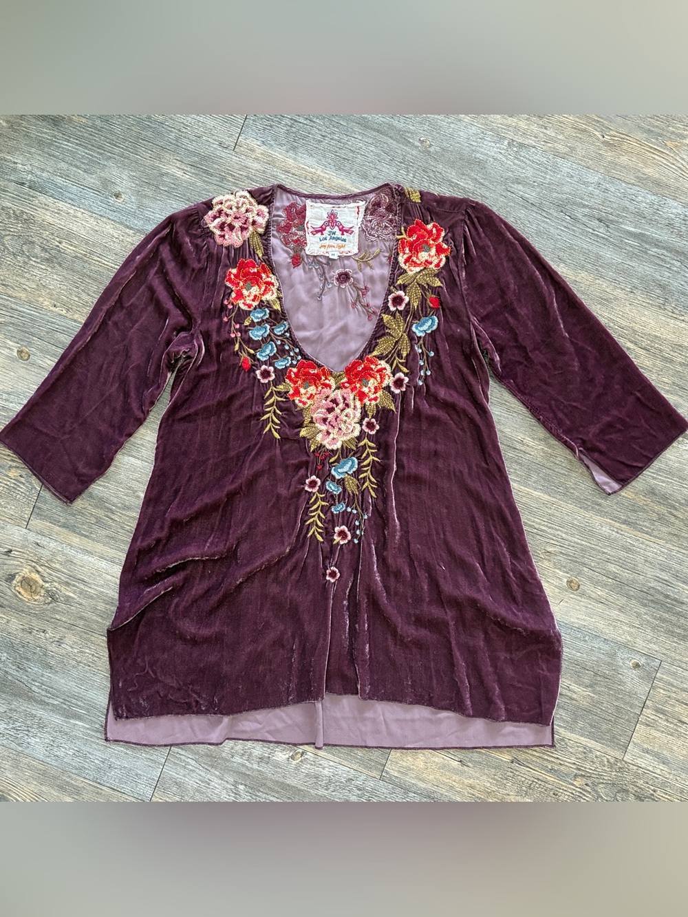 Johnny Was Top Medium Purple Floral Embroidered Silk Blend Velvet Blouse Boho